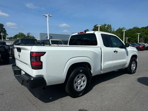 Used 2024 Nissan Frontier S w/ S Utility Package image 5