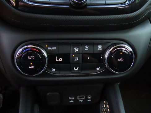 Used 2023 Chevrolet TrailBlazer LT w/ Convenience Package image 31