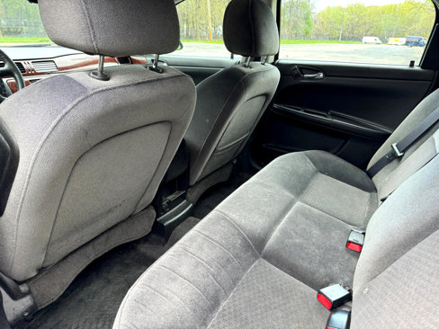 Used 2011 Chevrolet Impala LT image 34