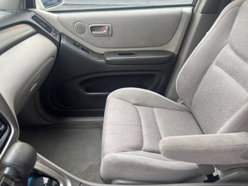 Used 2003 Toyota Highlander Limited image 21
