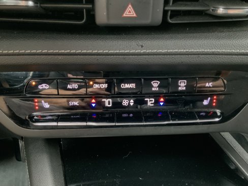Used 2021 Buick Envision Preferred image 49