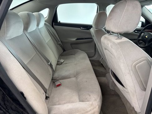 Used 2010 Chevrolet Impala LS image 28