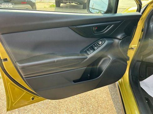 Used 2021 Subaru Crosstrek 2.0i Premium image 7
