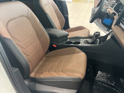 New 2025 Volkswagen Jetta SEL image 19