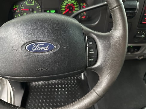 Used 2007 Ford F350 XL image 19