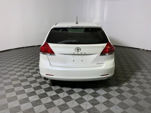 Used 2015 Toyota Venza XLE image 8