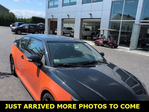 Used 2015 Scion tC image 1