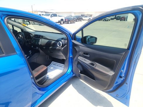 Used 2022 Nissan Versa SR image 23