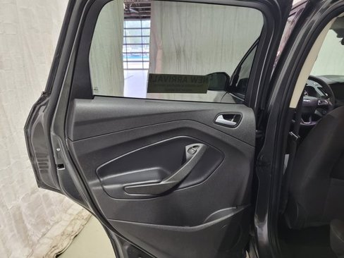 Used 2019 Ford Escape SE image 49