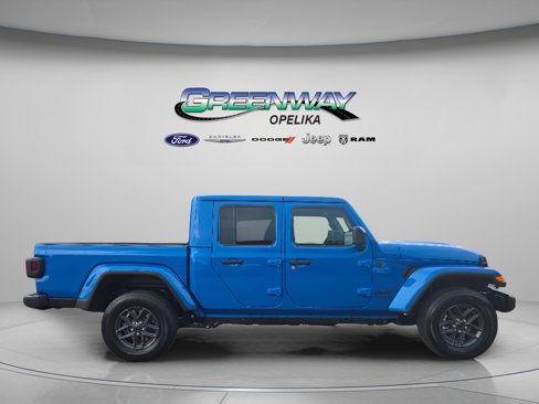 New 2025 Jeep Gladiator Sport image 8