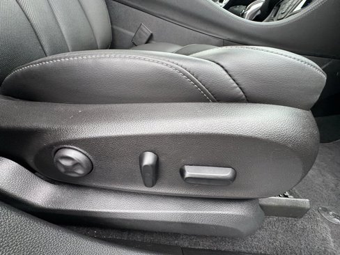Certified 2020 Buick Envision Premium image 23