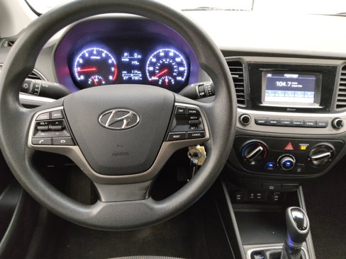 Used 2020 Hyundai Accent SE image 22