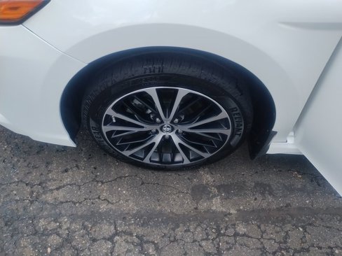 Used 2019 Toyota Camry SE image 27