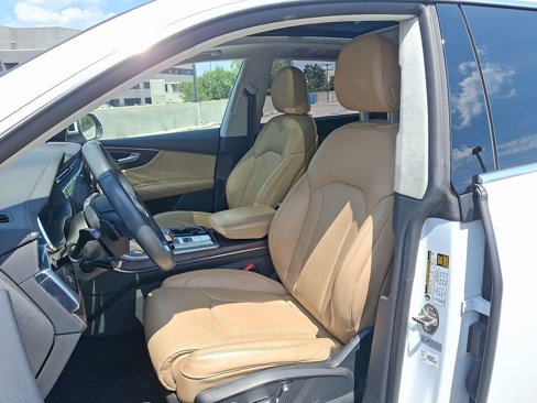 Used 2020 Audi Q8 Prestige image 5