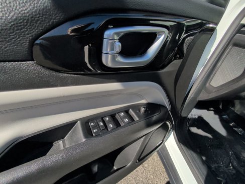 Used 2022 Jeep Compass Limited w/ Sun and Sound Group image 12