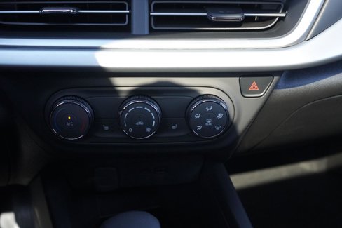 New 2026 Chevrolet Trax RS w/ Sunroof Package image 21