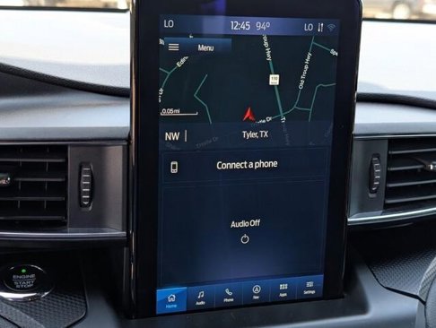 Used 2020 Ford Explorer ST w/ Premium Technology Package image 21