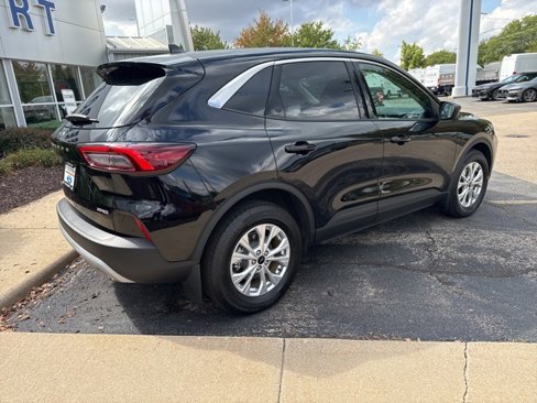 Certified 2023 Ford Escape Active image 9