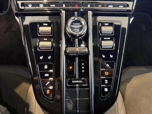 New 2025 Aston Martin V8 Vantage Coupe image 20