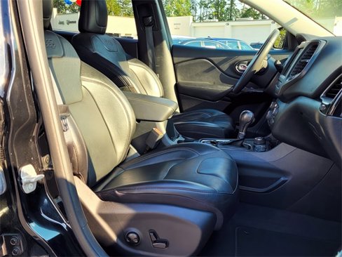 Used 2023 Jeep Cherokee Altitude Lux image 15