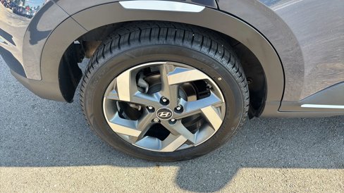 Used 2020 Hyundai Venue image 41