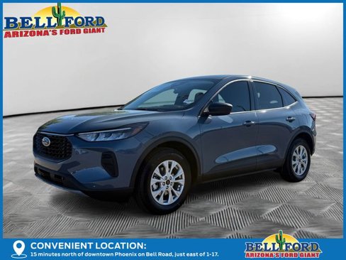New 2025 Ford Escape Active image 2