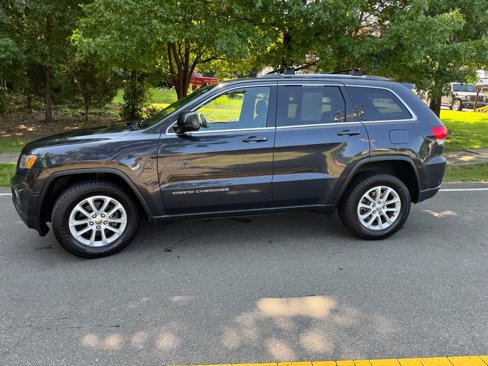 Used 2014 Jeep Grand Cherokee Laredo w/ 18" Wheel & 8.4" Radio Group image 12