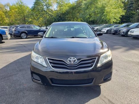Used 2010 Toyota Camry image 8