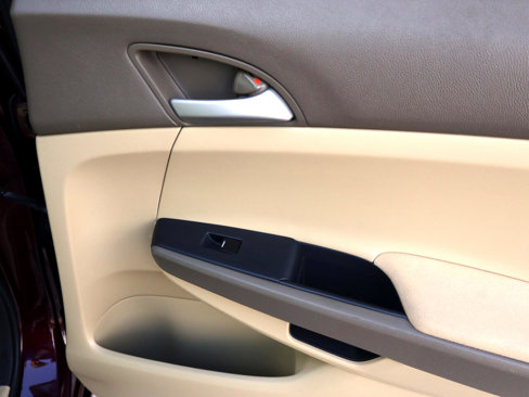 Used 2010 Honda Accord LX-P image 35