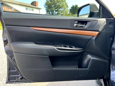 Used 2013 Subaru Outback 3.6R Limited image 8