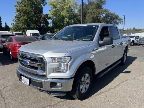 Used 2015 Ford F150 XLT image 5