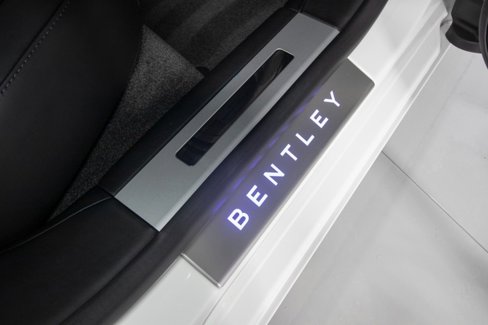 Used 2021 Bentley Flying Spur V8 image 61