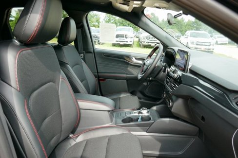 New 2025 Ford Escape ST-Line Elite image 9