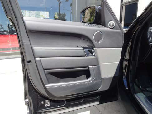 Used 2020 Land Rover Range Rover Sport HSE Dynamic image 13