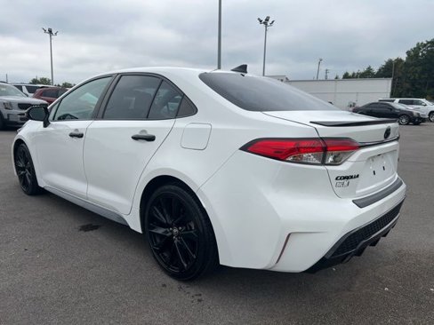 Used 2021 Toyota Corolla SE image 3