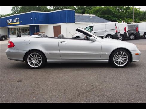 Used 2009 Mercedes-Benz CLK 350 Cabriolet image 6