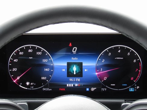 New 2025 Mercedes-Benz GLB 250 4MATIC image 24