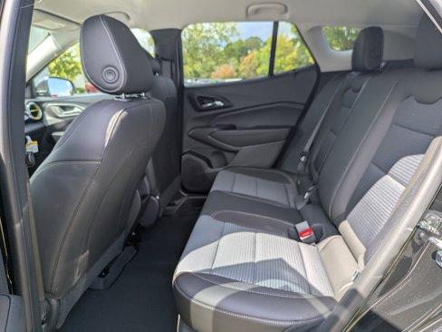 New 2025 Chevrolet Trax LT image 14