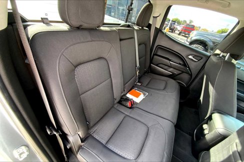 Used 2020 GMC Canyon SLE w/ Elevation Edition image 17