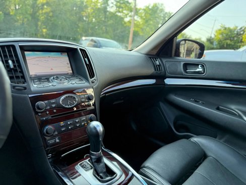Used 2011 INFINITI G37 x Sedan w/ Premium Pkg image 10