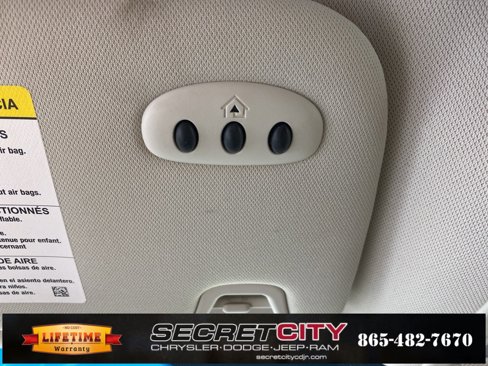 Used 2016 Ford Edge Titanium image 20