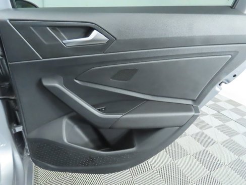 Certified 2024 Volkswagen Jetta SE image 28