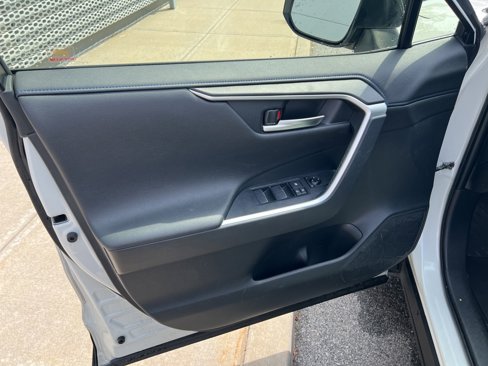 Used 2019 Toyota RAV4 XSE image 63