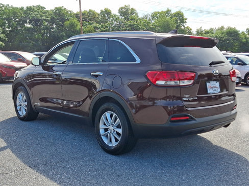 Used 2017 Kia Sorento LX w/ LX V6 Convenience Package image 4