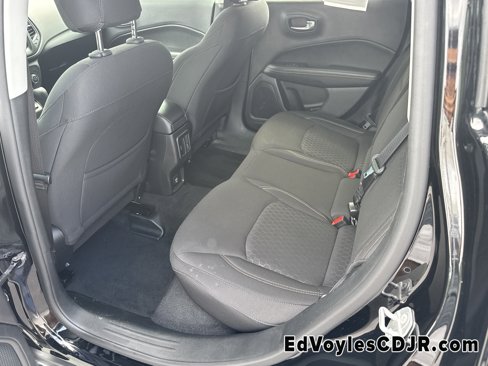 Used 2018 Jeep Compass Sport image 24