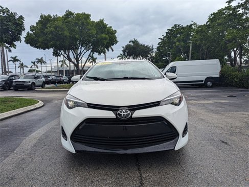 Used 2019 Toyota Corolla L image 3
