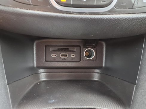 Used 2019 Chevrolet Equinox LT image 31