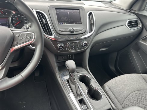 Used 2023 Chevrolet Equinox LT image 19