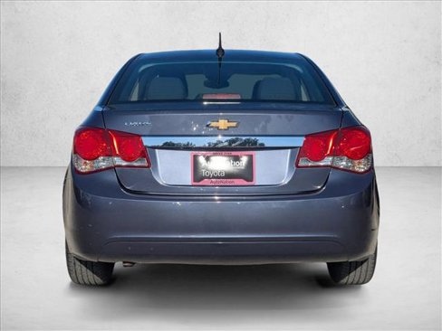 Used 2014 Chevrolet Cruze LS image 6