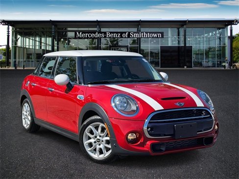 Used 2018 MINI Cooper S image 1